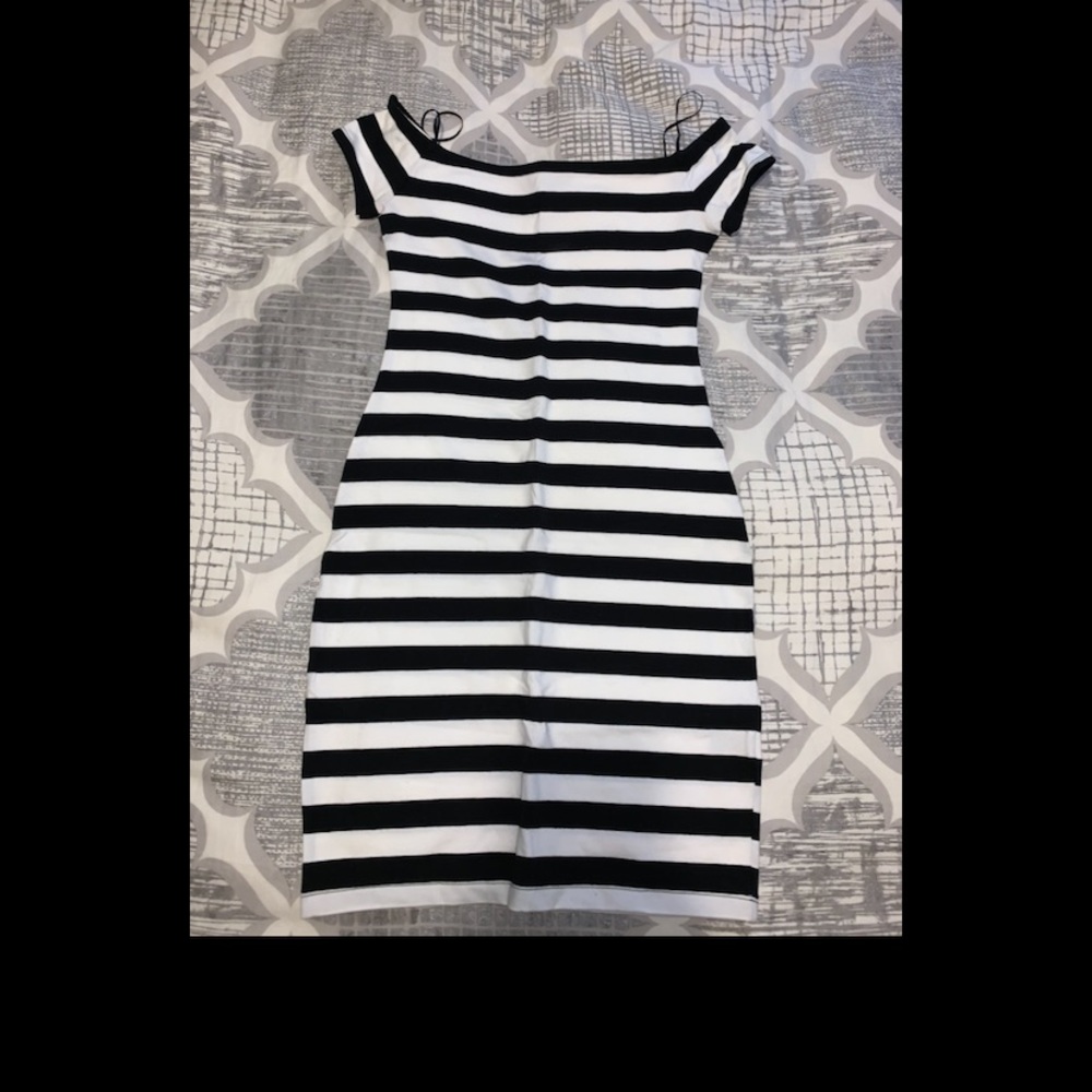 Express bodycon dreas